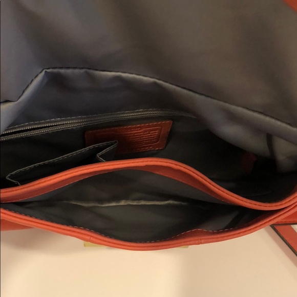 Coach Crossbody - Picture 4 of 4